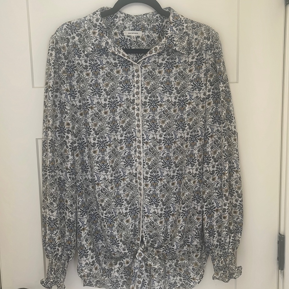 Max Studio blue and yellow floral tie front blouse